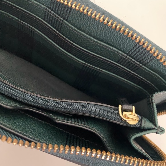 Tory Burch bag and matching wallet - Picture 10 of 15